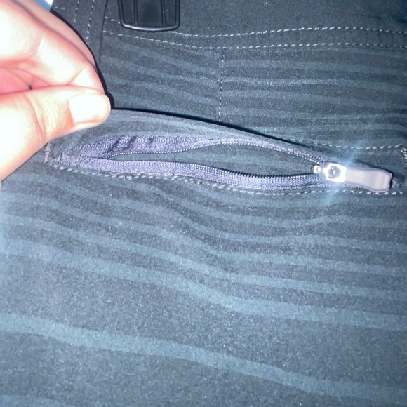 Men’s boarding shorts - Picture 9 of 10